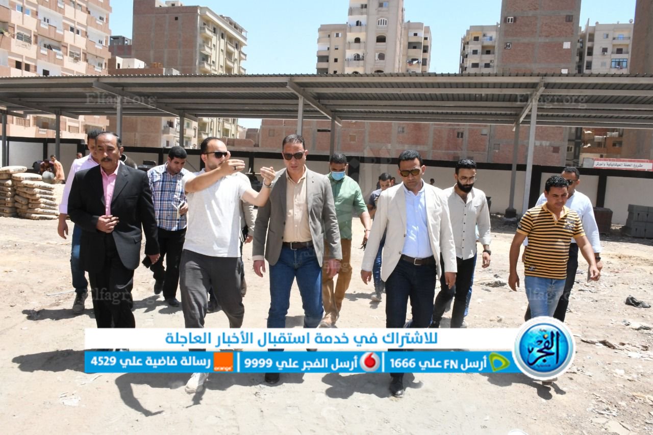 محافظ الفيوم يتفقد أعمال الرصف بشوارع المدينة