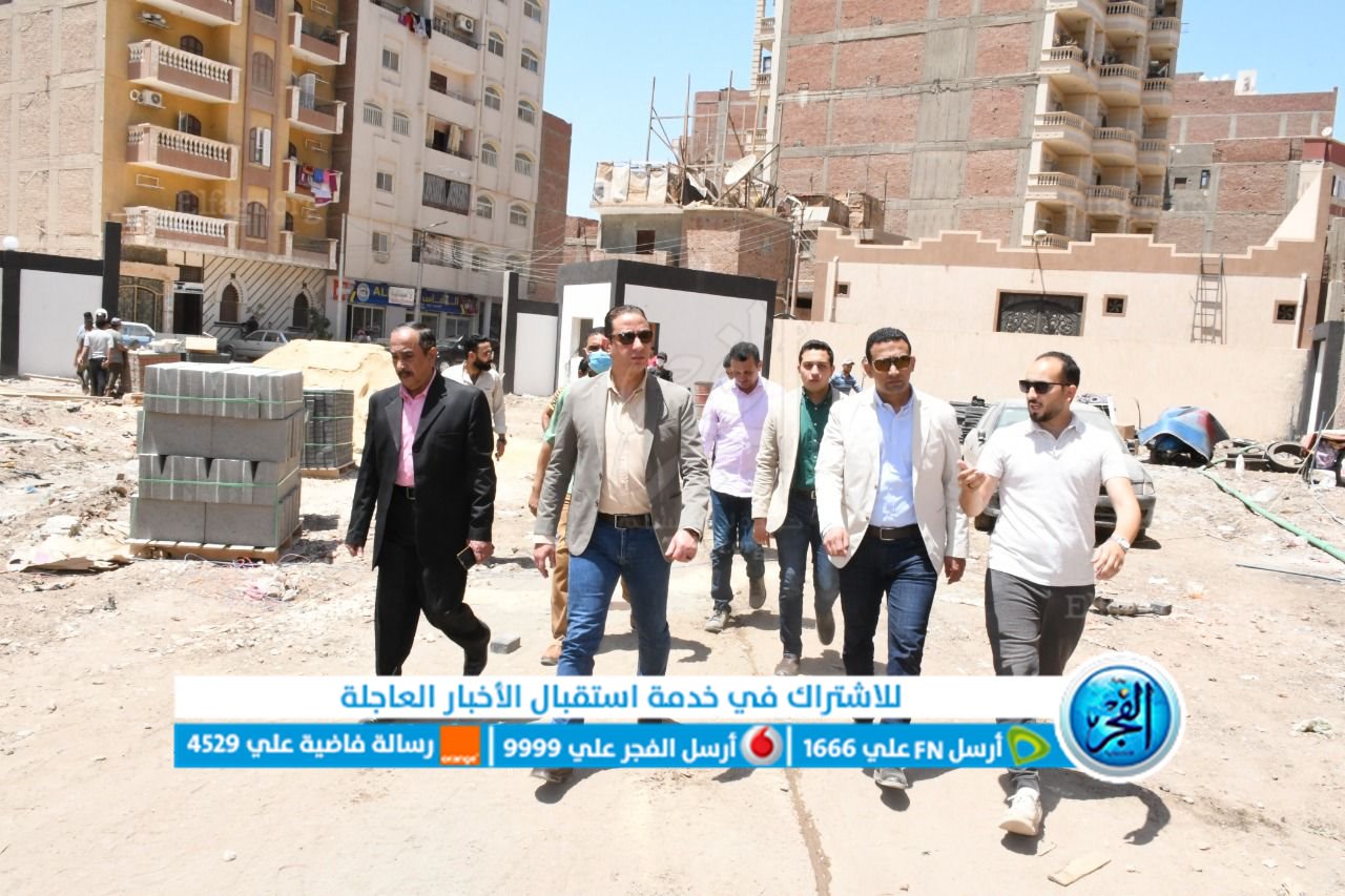 محافظ الفيوم يتفقد أعمال الرصف بشوارع المدينة