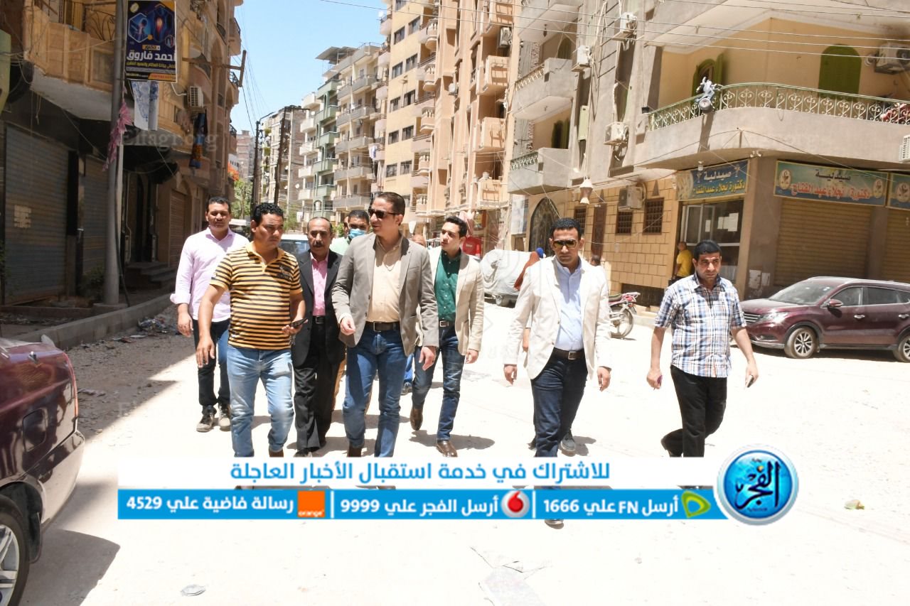 محافظ الفيوم يتفقد أعمال الرصف بشوارع المدينة