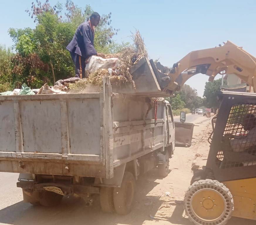 حمله لإزالة التعديات بأسوان 