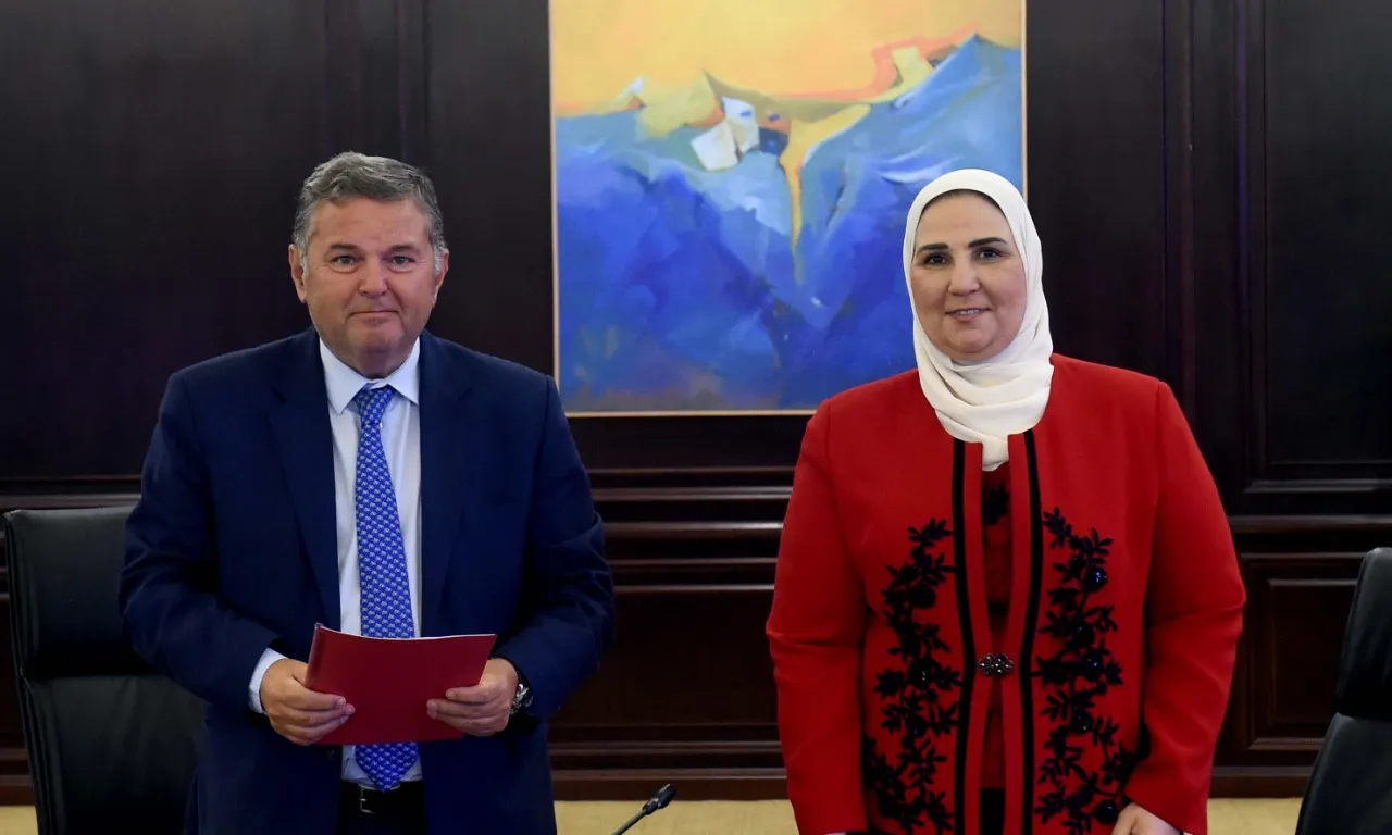 تعاون بين وزارتا 