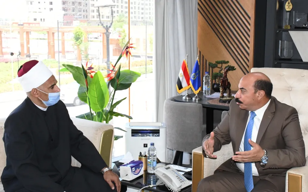 لقاء محافظ أسوان مع وكيل وزارة الأوقاف الجديد