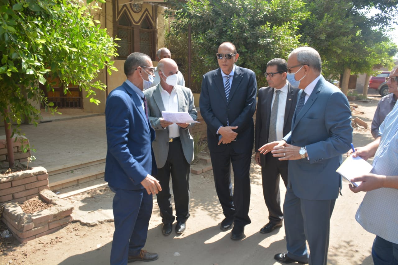 جولة المحافظ