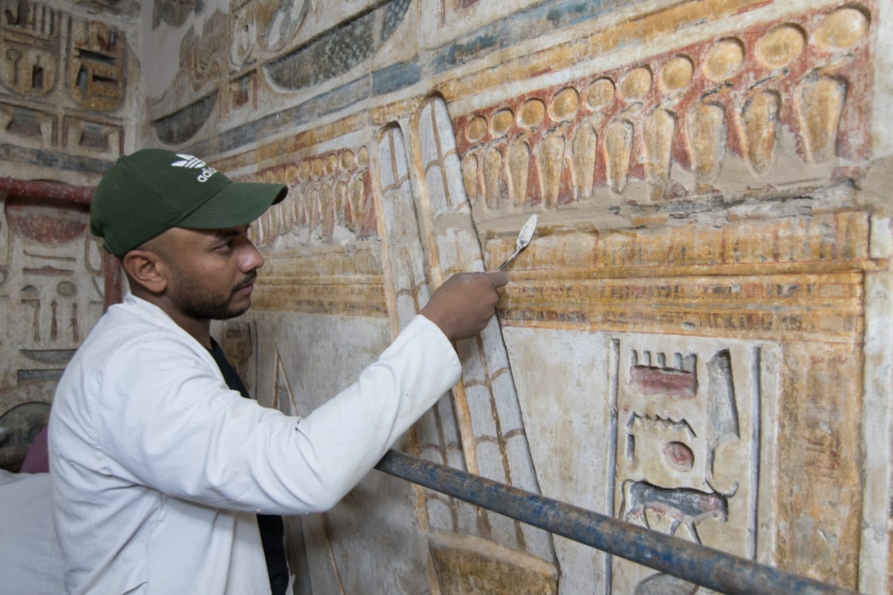 78EB8344-E562-42CF-A423-069FD93F97CC