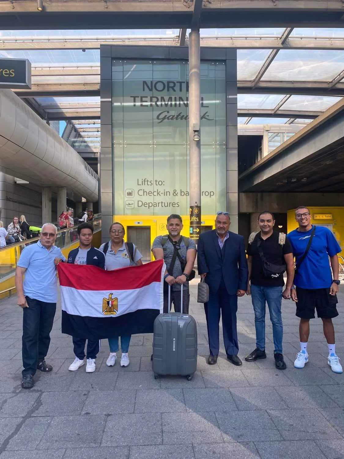 بعثة السباحة تعود إلى أرض الوطن بعد نجاح محاولة عبور المانش