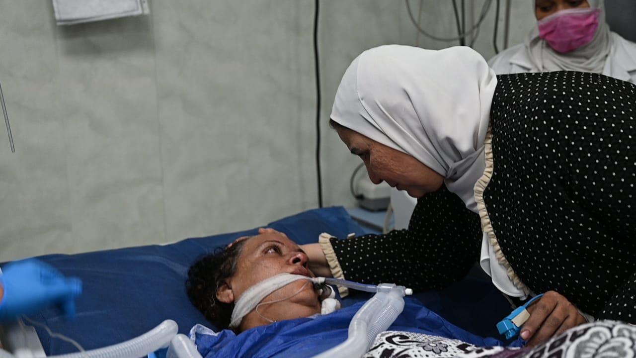 وزير التضامن تزور المصابين في حادث الكنيسة