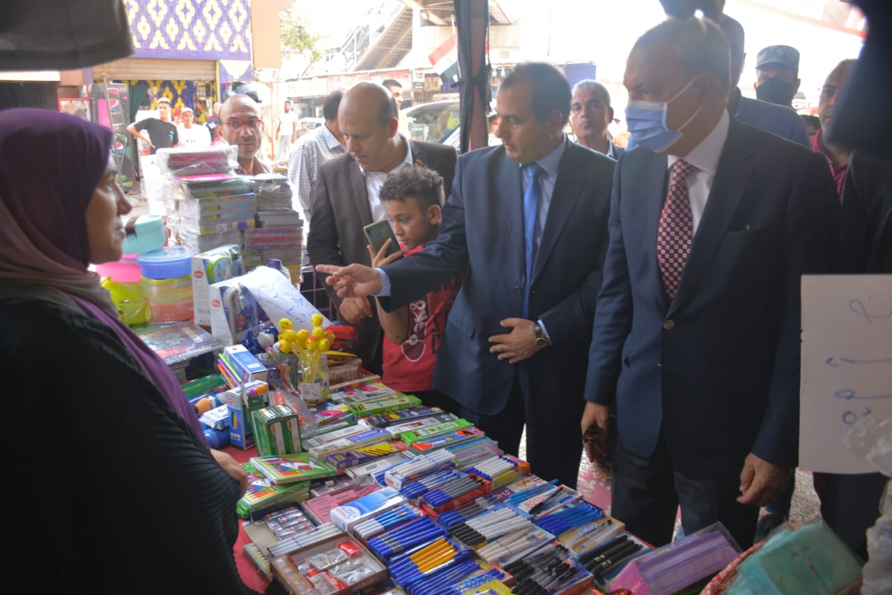 محافظ القليوبية يفتتح معرض 