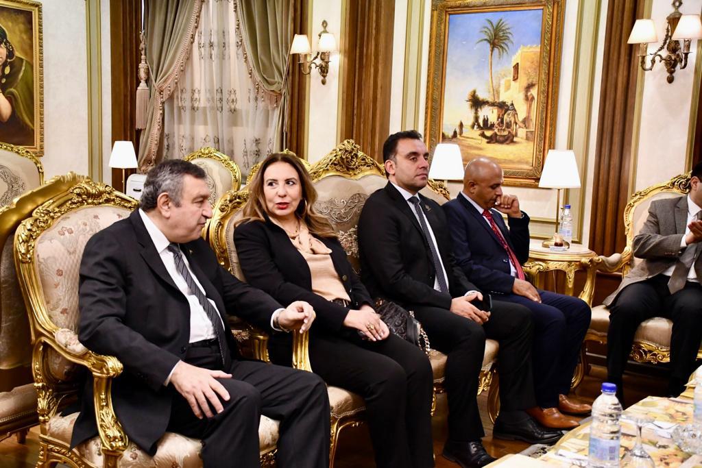 FA739B04-9938-4AF7-8F3E-EE5C7162A94A