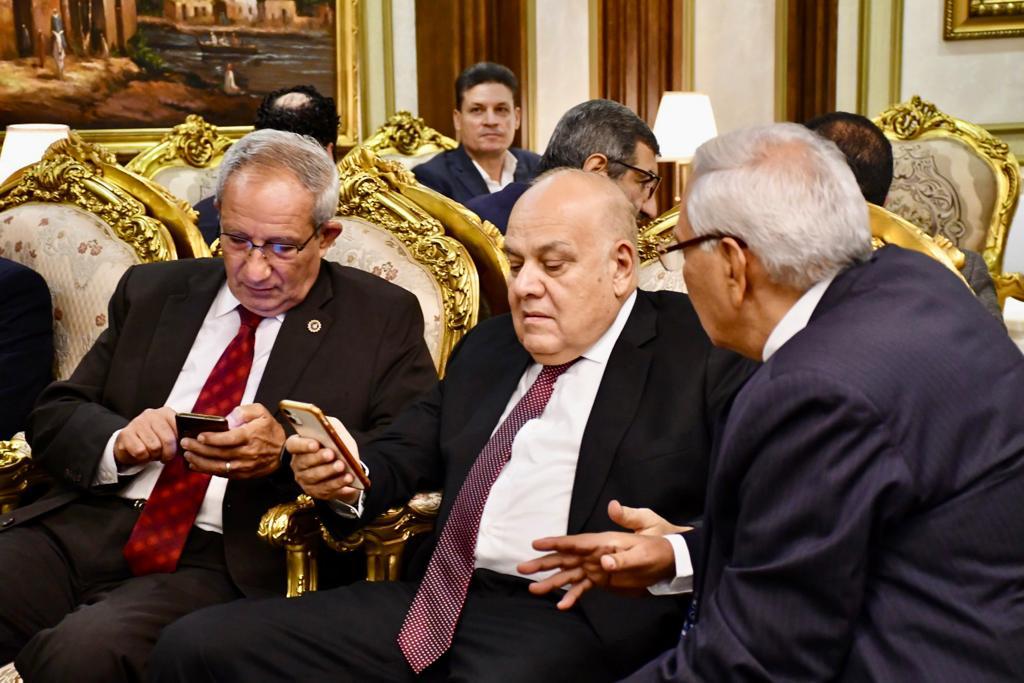 7415486F-AAE1-494C-A3B1-BAAB068C010F