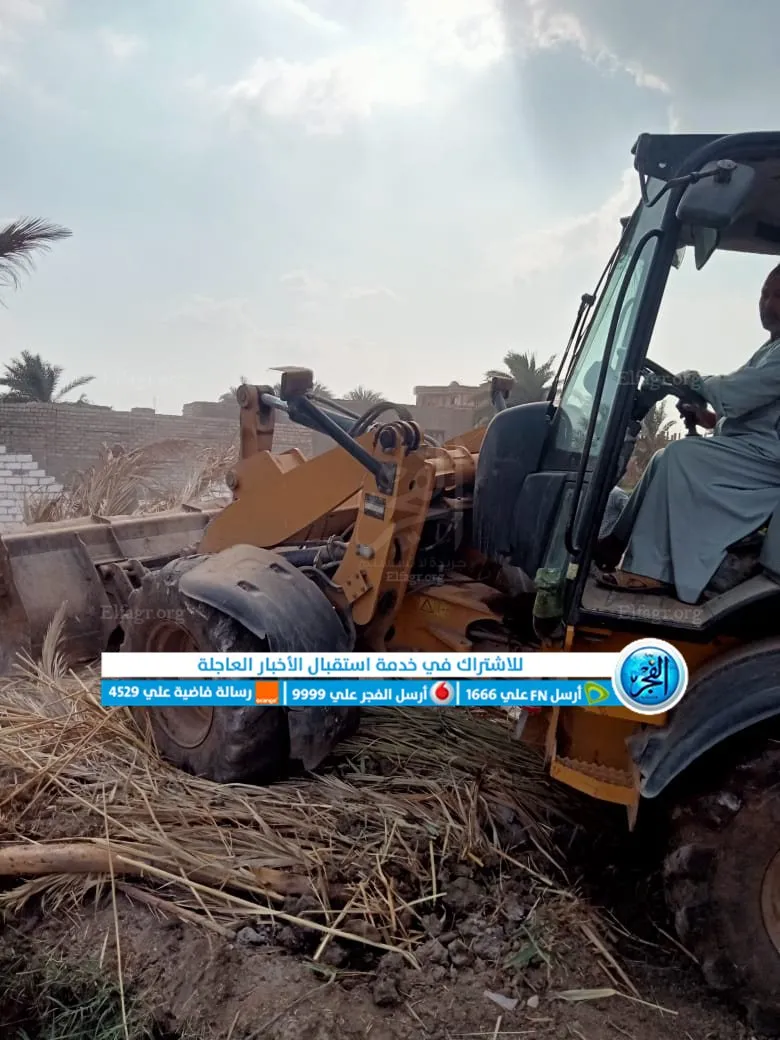 رصد وإزالة 12 حالة تعد بالبناء المخالف بمركز إبشواي