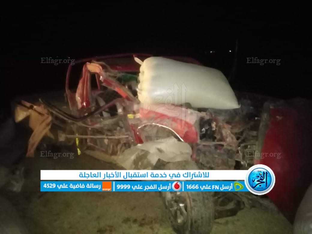 اللقطات الأولى لموقع تفحم وتصادم 4 مركبات بطريق الواحات 