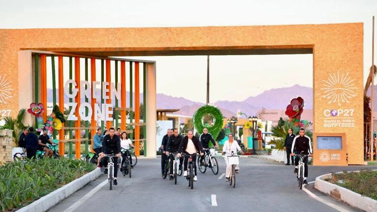 147-134216-green-tour-egyptian-president-on-bicycle-2