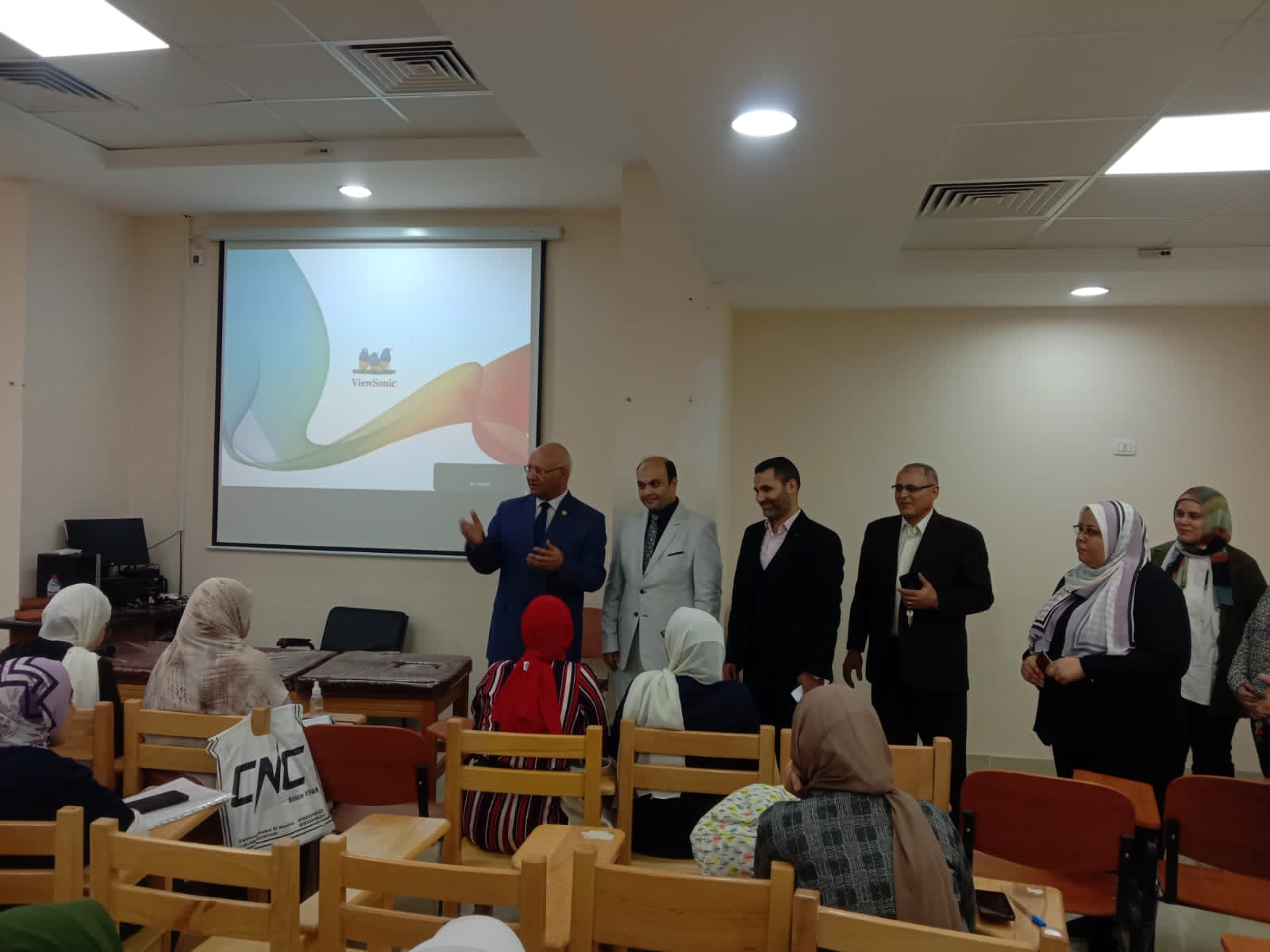 7af4098b-2010-4f5e-a262-8fe81eaca458