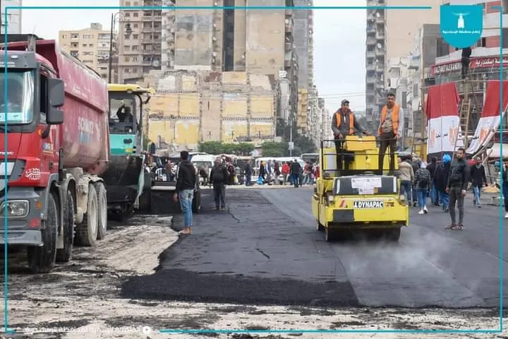 محافظ الإسكندرية يتفقد ميدان 