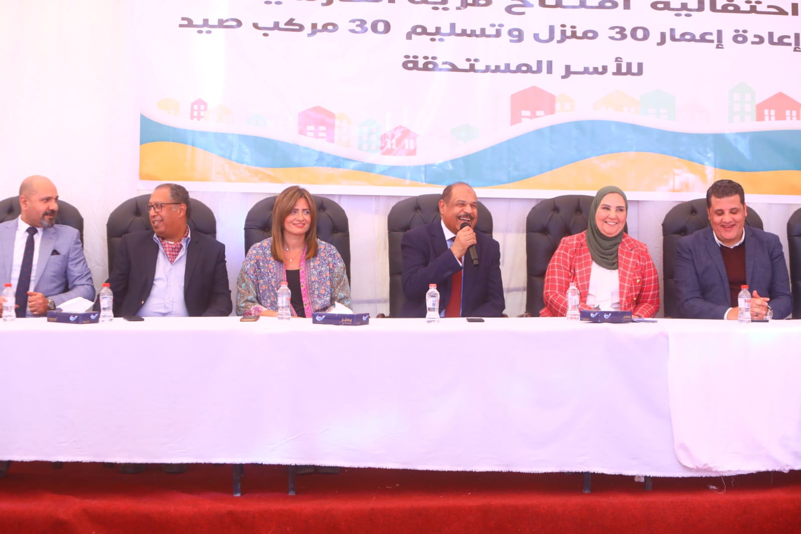 جانب من فاعليات اللقاء