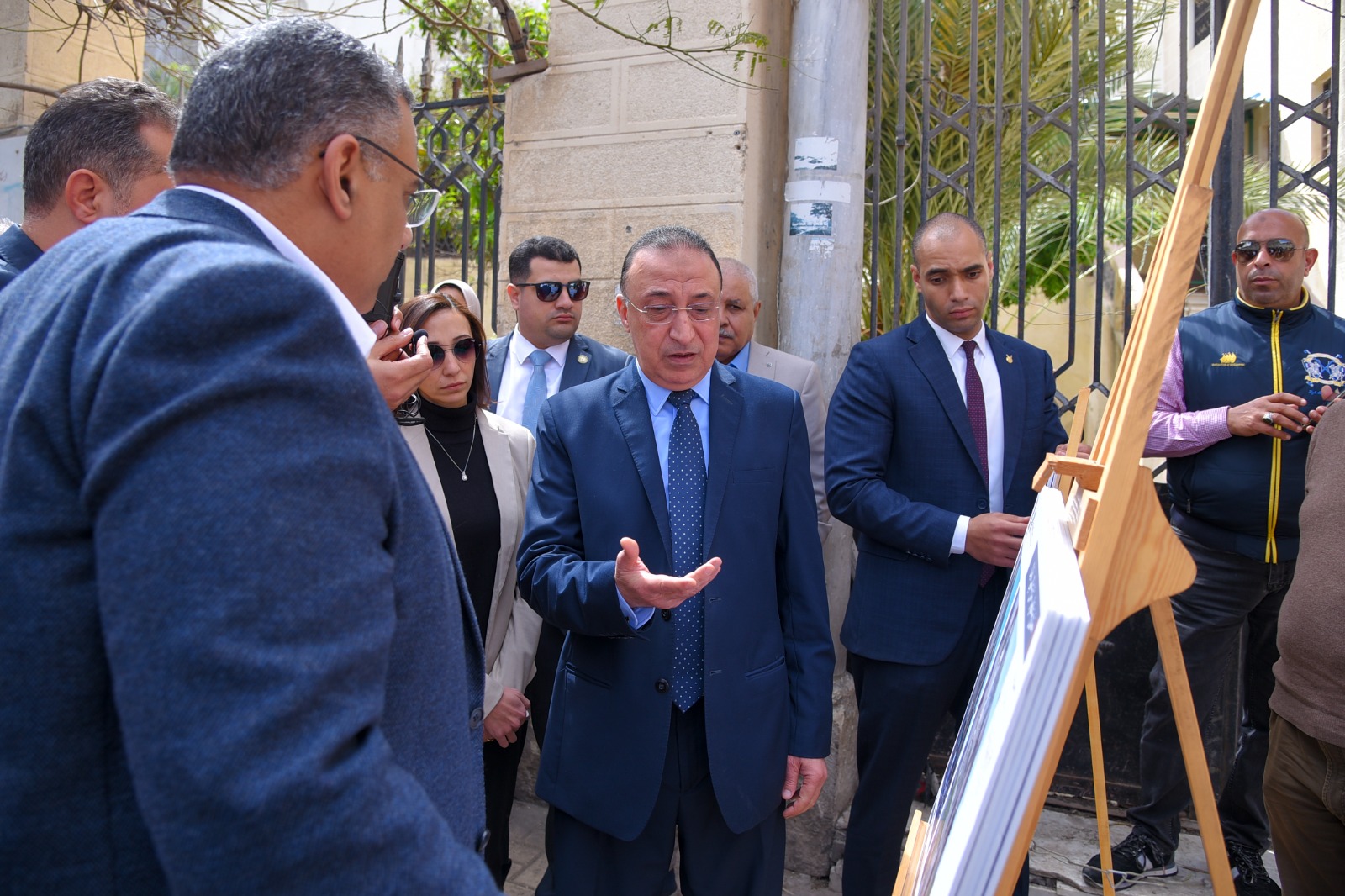 اللواء محمد الشريف محافظ الإسكندرية 