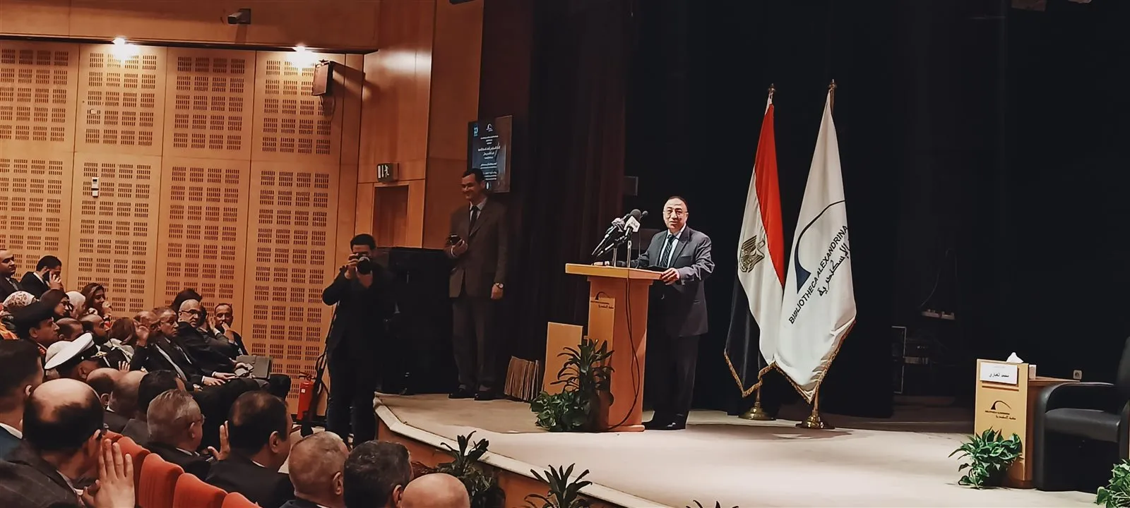 inbound7008756956016482399