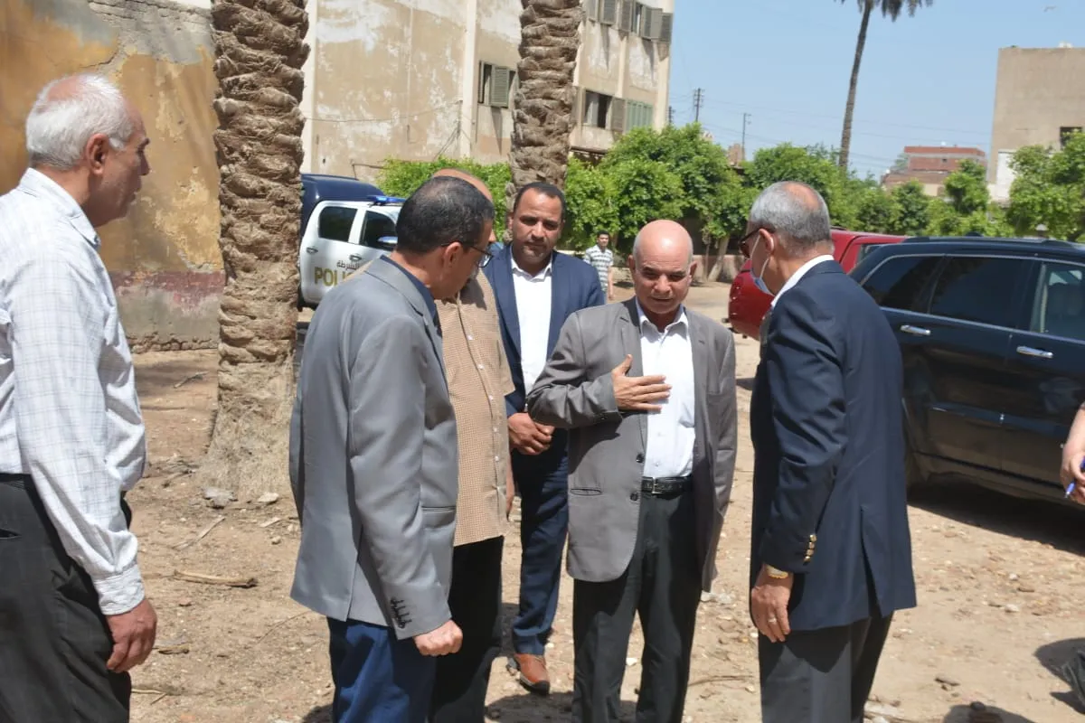 جولة المحافظ