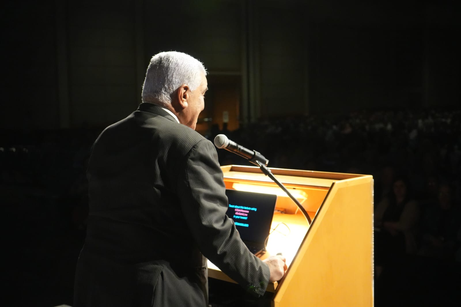 ae992544-6ebf-426b-8663-1013a9036f40