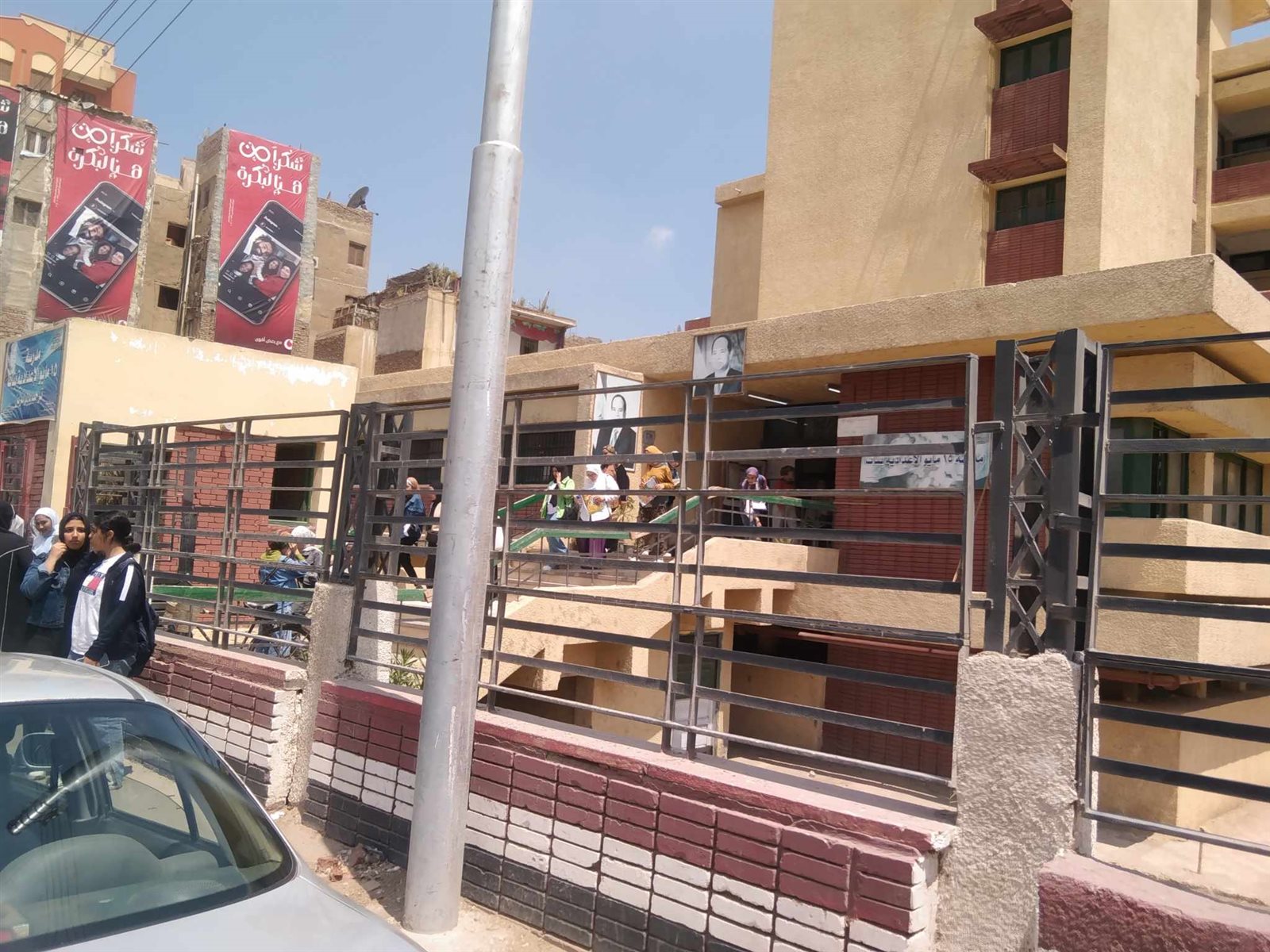 received_1631111054038464