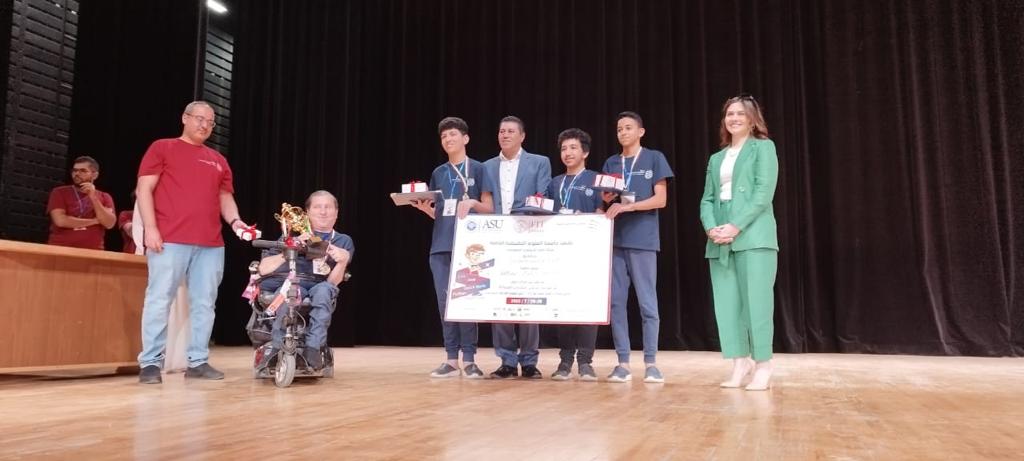 فريق البرمجيات المصري للطلبة يفوز بمسابقة مبرمجي المستقبل العربية بالأردن 
