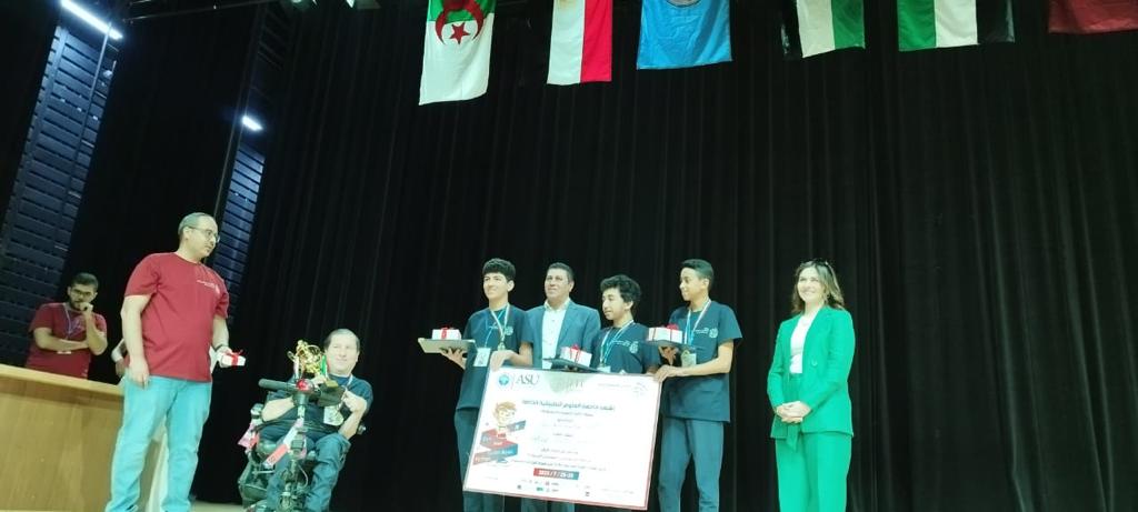 فريق البرمجيات المصري للطلبة يفوز بمسابقة مبرمجي المستقبل العربية بالأردن 