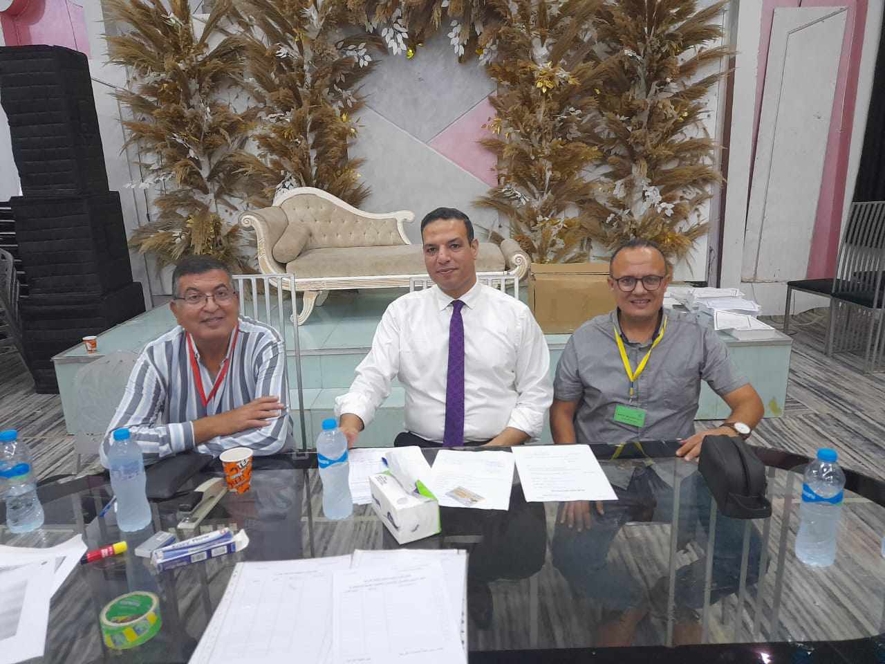 اللجنة المشرفة