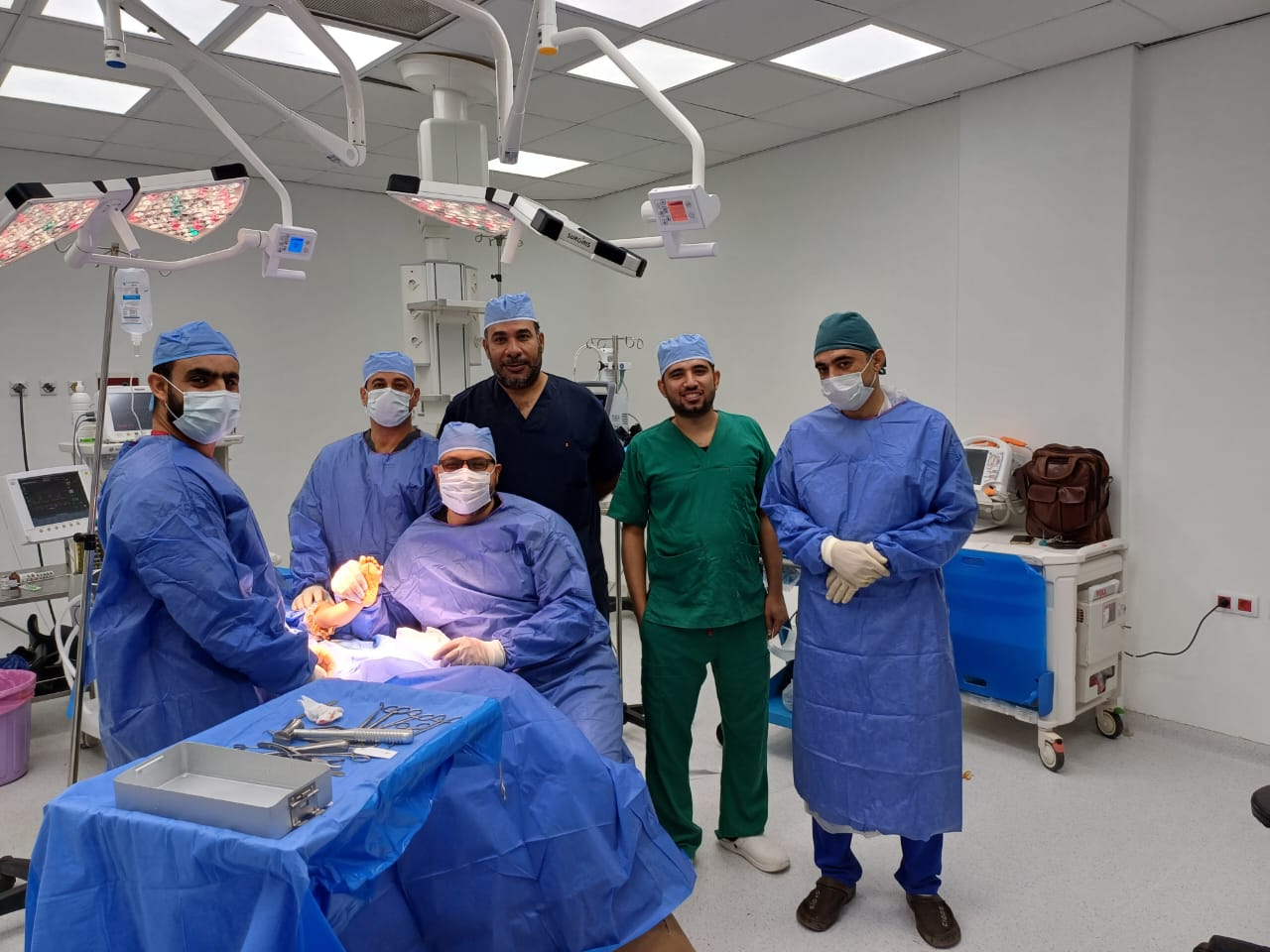 الفريق الطبي