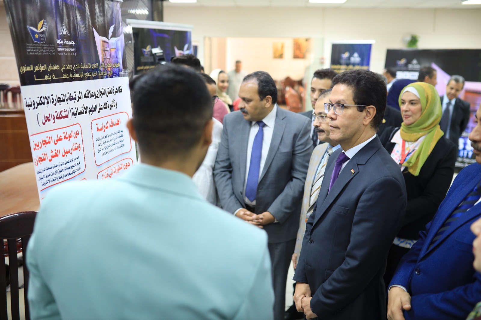 رئيس جامعة بنها