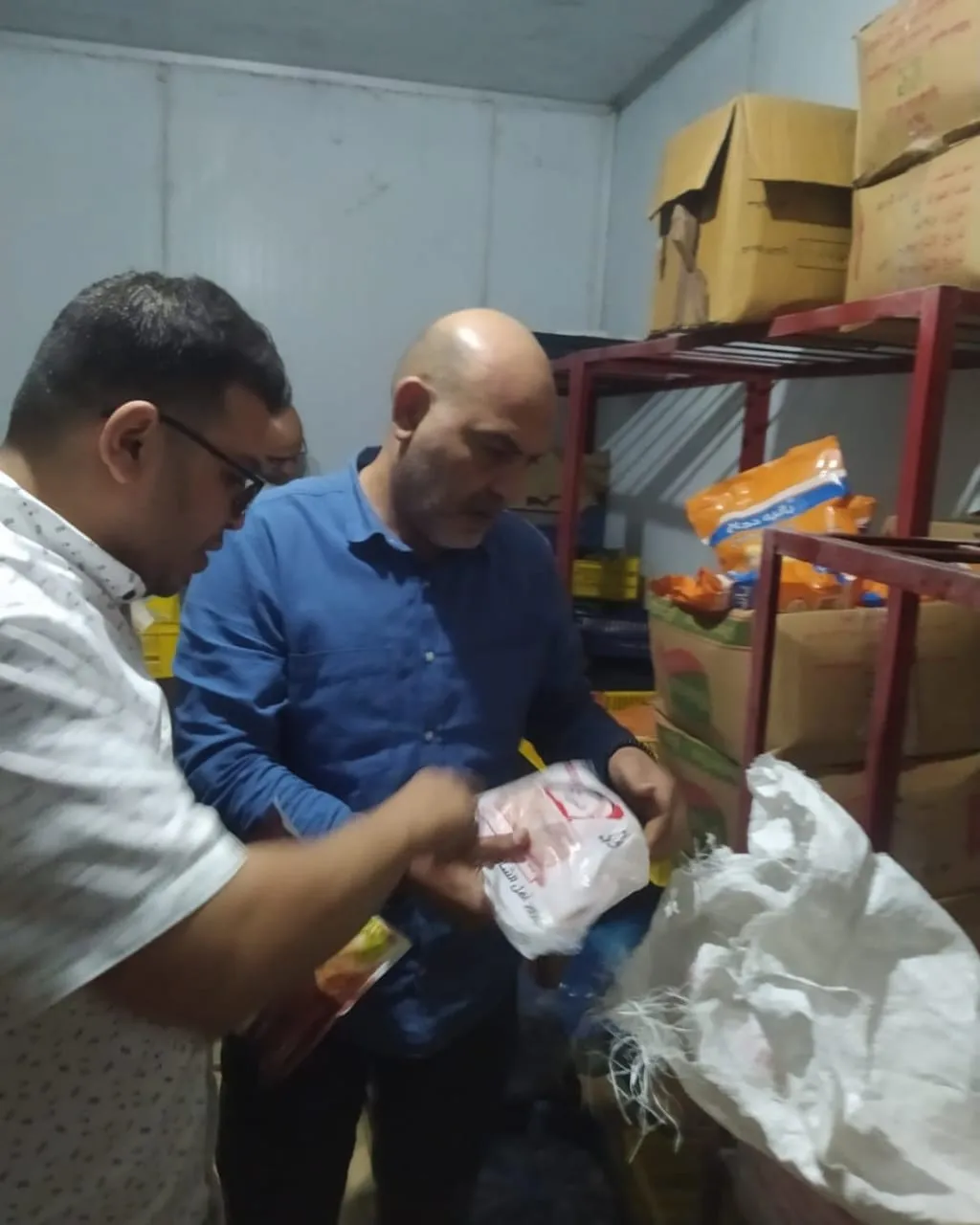 جانب من الحملة وضبط اللحوم الغير صالحة 