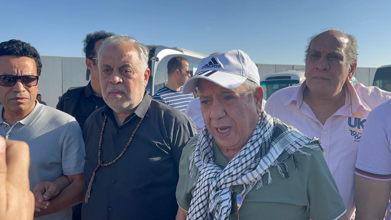 وفد نقابة الممثلين بمعبر رفح