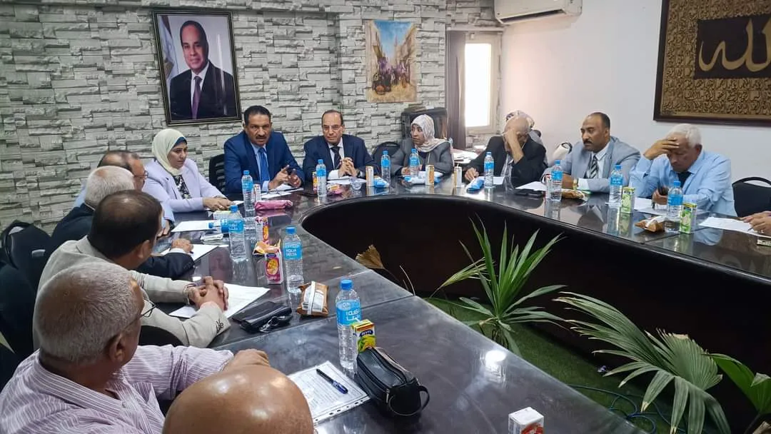 مجلس الأمناء والآباء بالجيزة