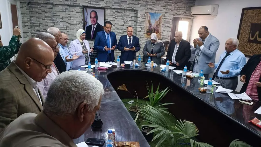 مجلس الأمناء والآباء بالجيزة