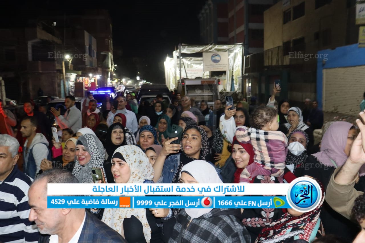محافظ القليوبية مع الناخبين
