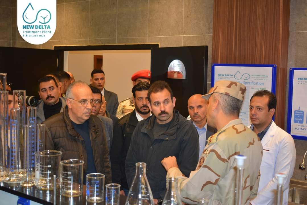 وزير الري يتفقد محطة الحمام لمعالجة مياه الصرف الزراعي