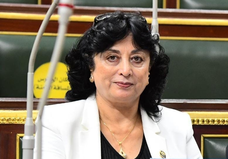 النائبة ميرفت عازر