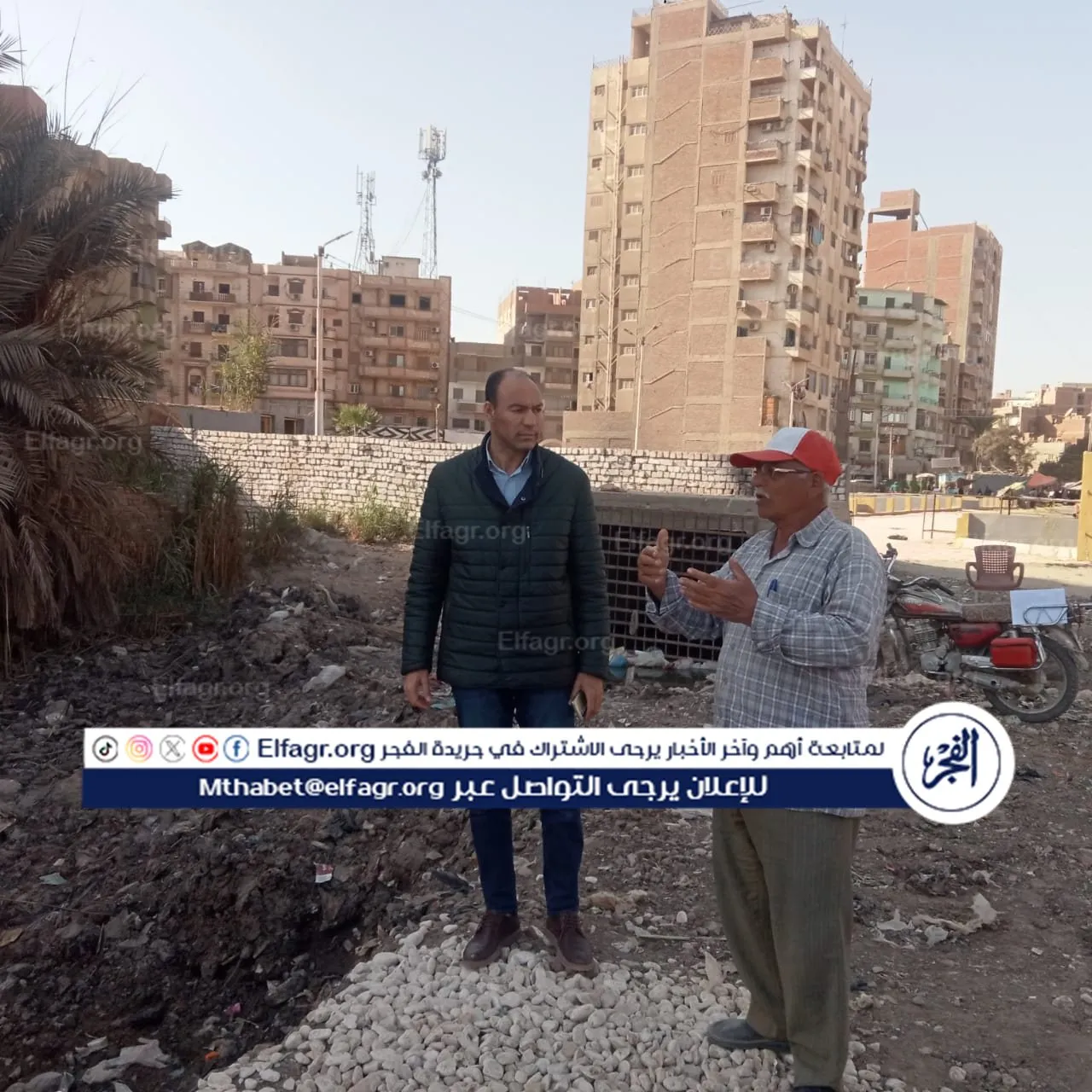 رئيس مركز ومدينة الفيوم يتابع أعمال الرصف بالخطة الاستثمارية