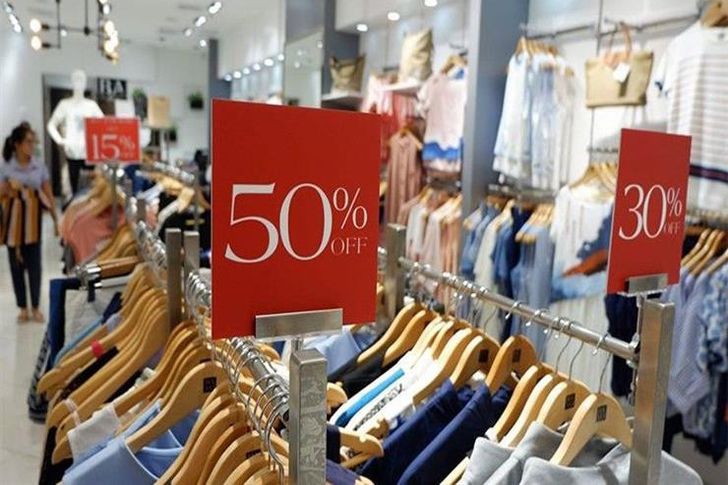 تخفيضات هائلة في الأوكازيون الشتوي 2025