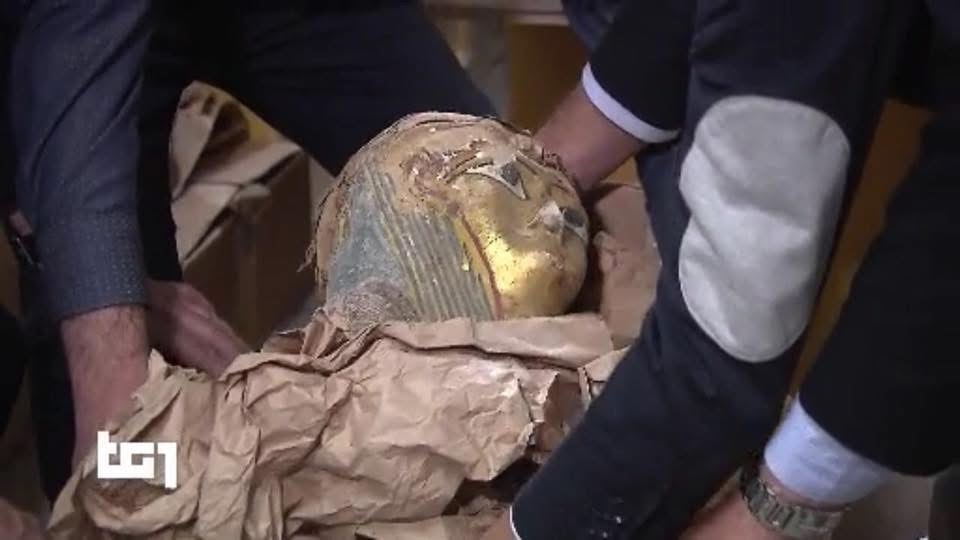 49356F6C-CBA6-4CFE-BD2D-D4FE22FB634A