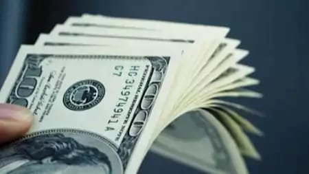 استقرار سعر الدولار في مصر مع تراجع التضخم وترقب قرارات الفائدة.. اليوم الجمعة 14 مارس 2025