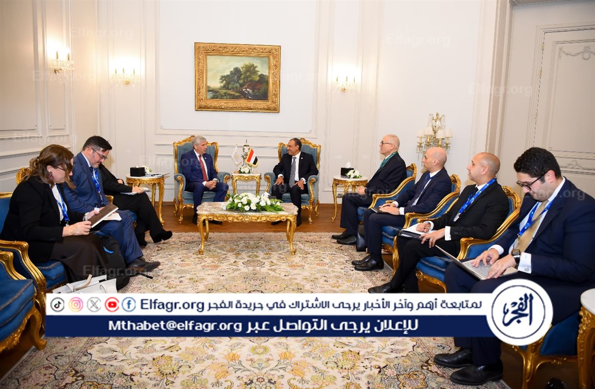 وزير الخارجية والهجرة يستقبل مدير المركز الدولي للهجرة 