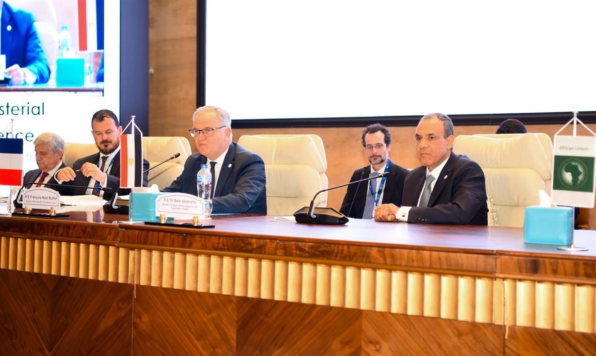 19d921fe-ee66-44b4-8bda-fa5149ebb589