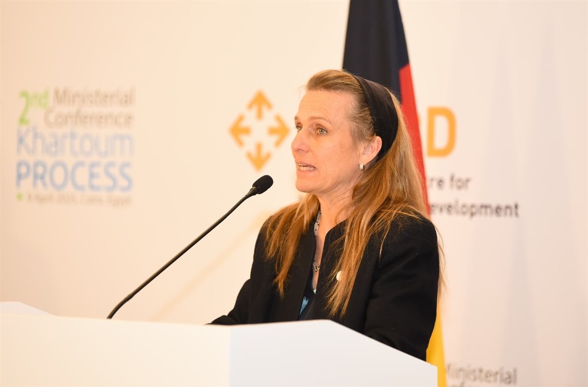 3bb810ef-f542-4db5-a2e6-cd8a41d726cf