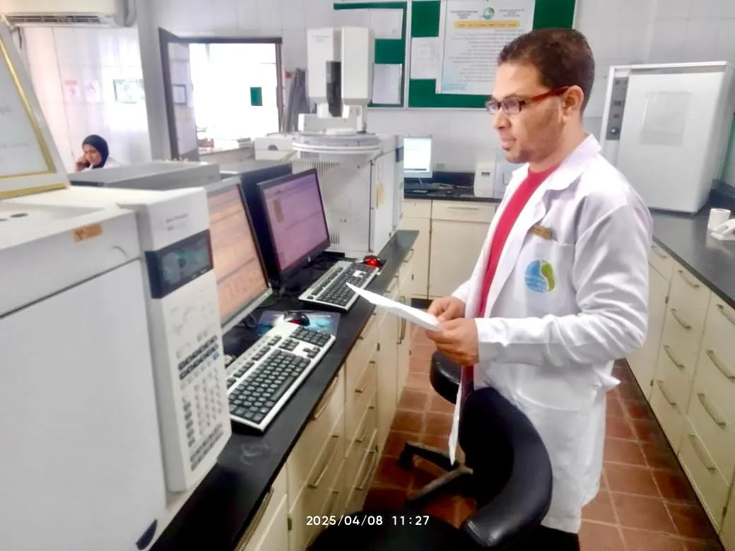 f1dbb126-374c-4c5c-bff5-9ac334b6e27d