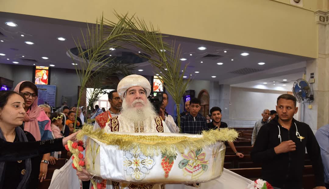 كنائس وأديرة بني سويف تحتفل بأحد الشعانين