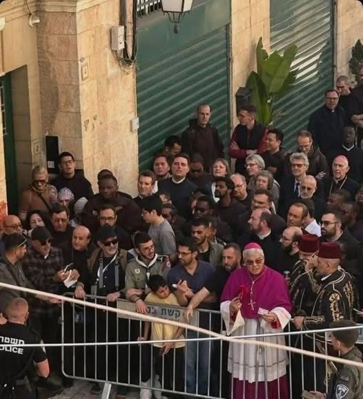 عاجل:- محافظة القدس تدين اعتداءات الاحتلال على المسيحيين خلال سبت النور