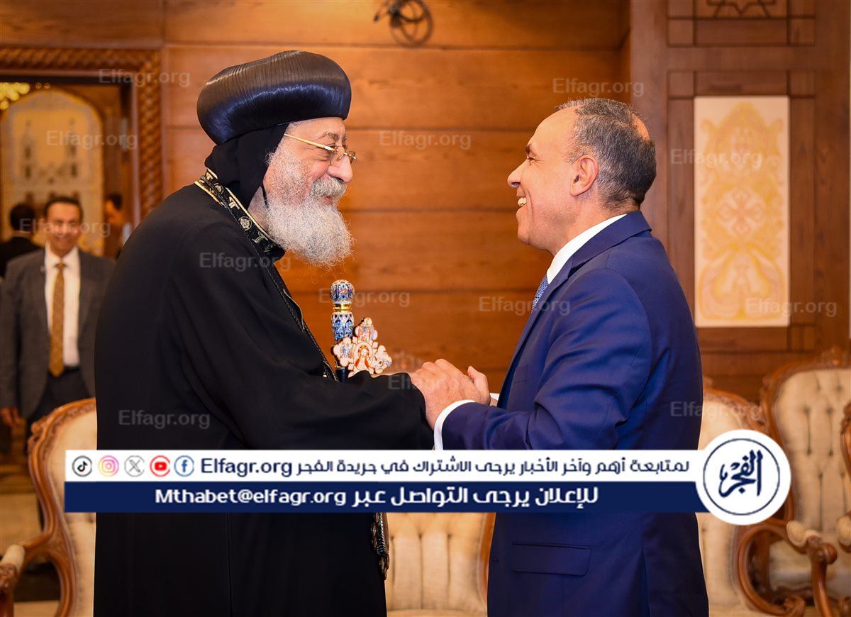 وزير الخارجية والهجرة يلتقي البابا تواضروس الثاني للتهنئة بعيد القيامة