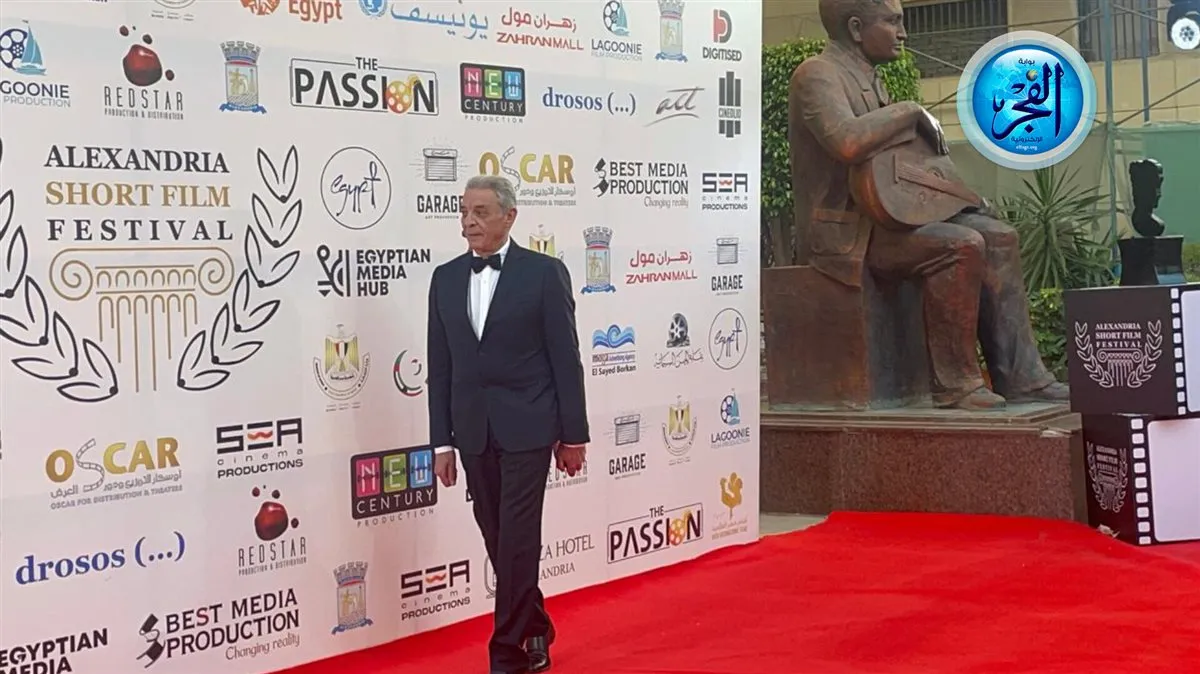 الفنان محمود حميدة على ريد كاربت مهرجان الفيلم القصير في الإسكندرية&nbsp;