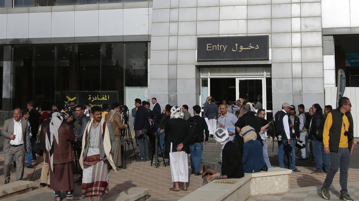 جيش الاحتلال يعلن مطار صنعاء خارج الخدمة بعد ضربة جوية إسرائيلية