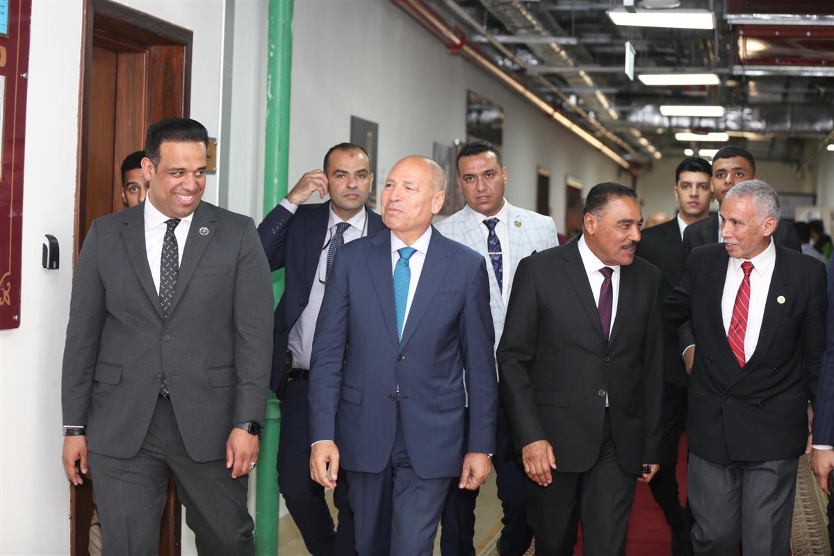 جانب من المناقشة 